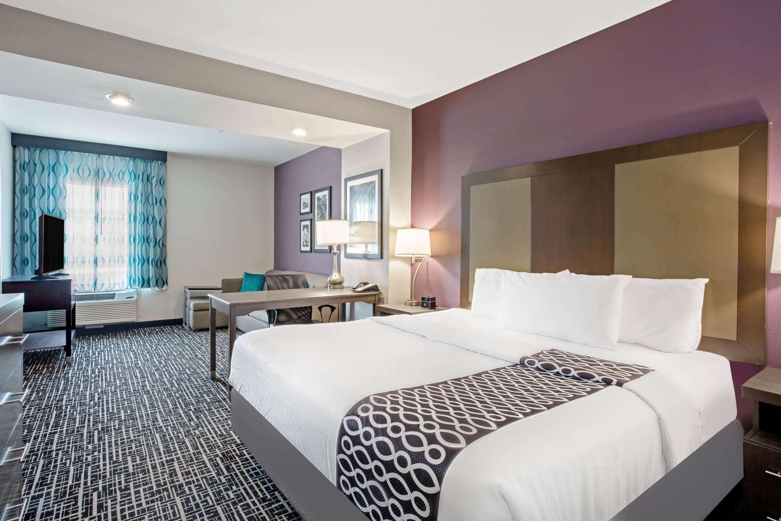 La Quinta By Wyndham York Hotel Bagian luar foto