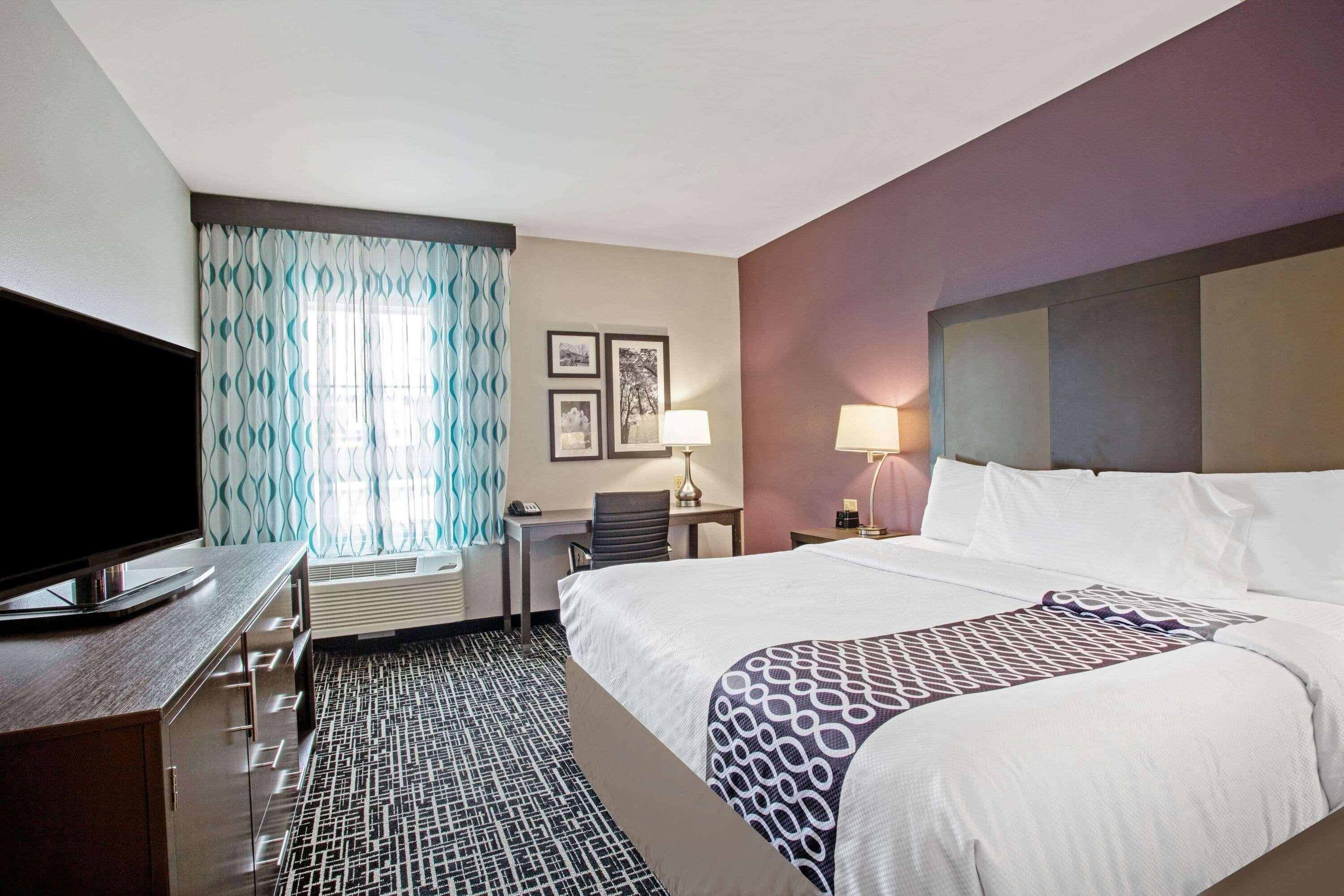 La Quinta By Wyndham York Hotel Bagian luar foto