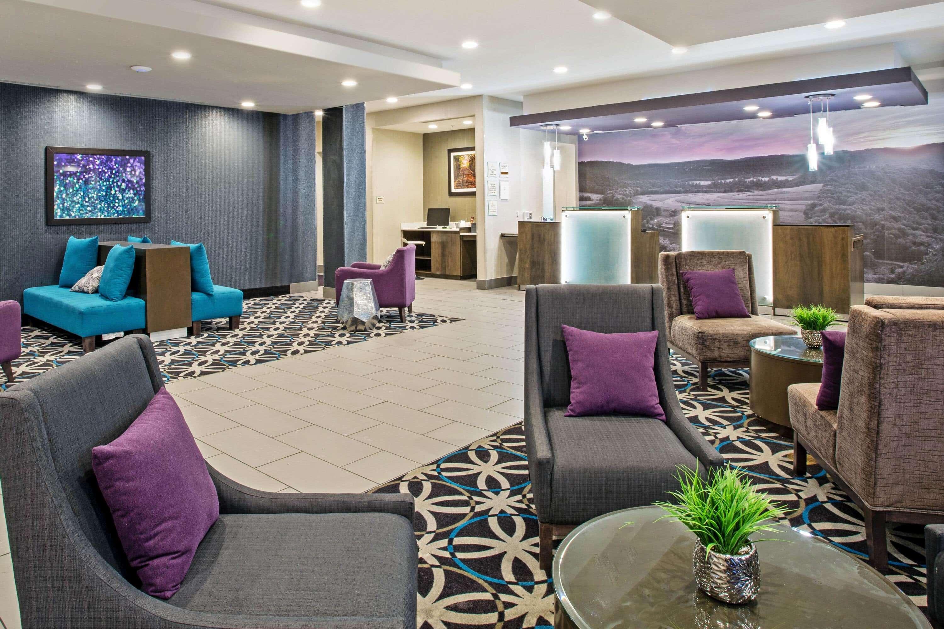 La Quinta By Wyndham York Hotel Bagian luar foto