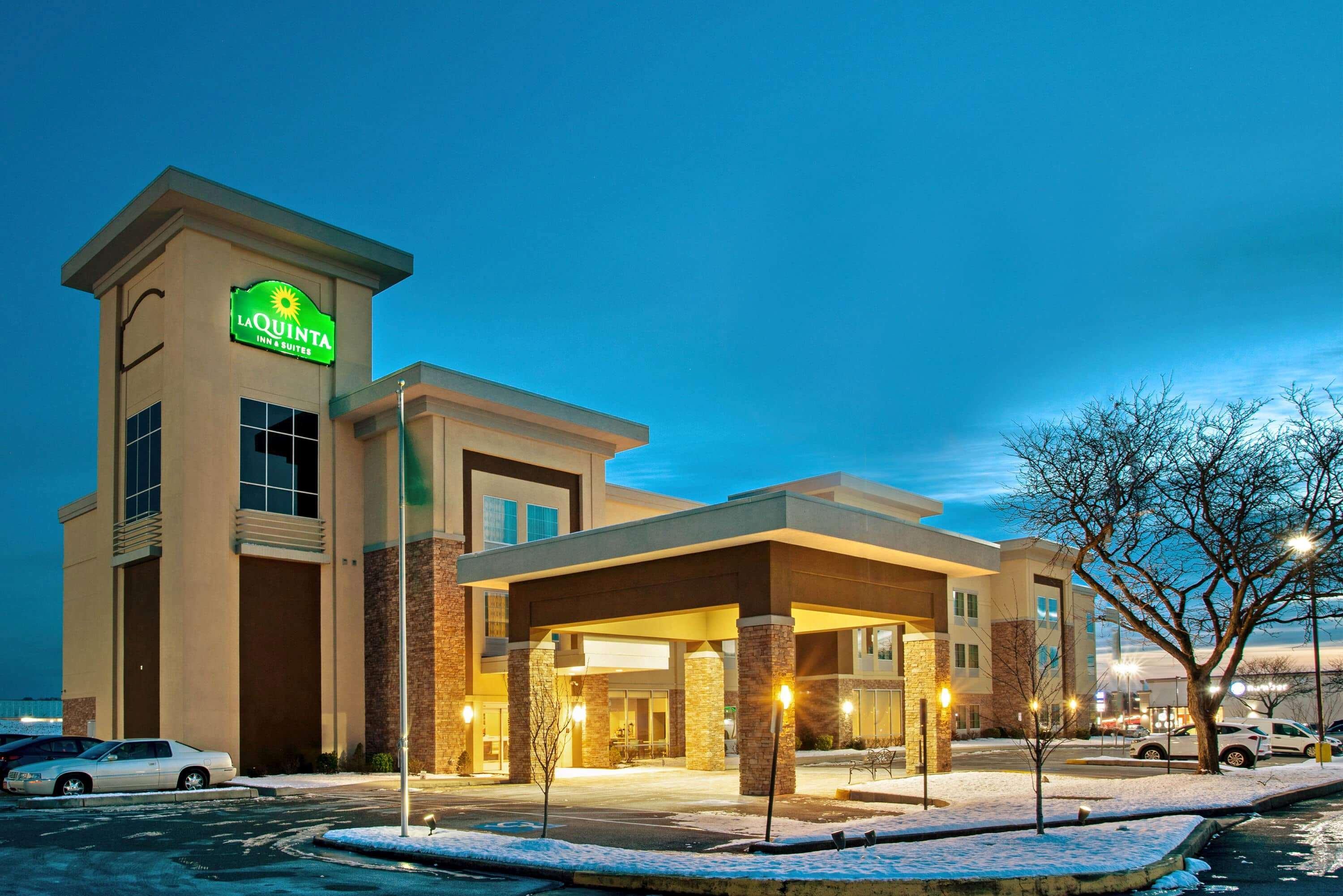 La Quinta By Wyndham York Hotel Bagian luar foto